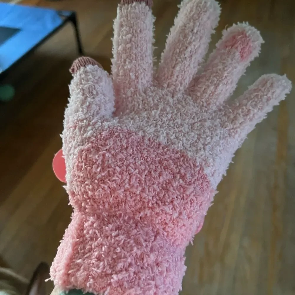 My Melody Plush Gloves